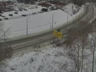 Онлайн камера: ул. Суворова (подъем от Байновского моста) | Каменск-Уральский