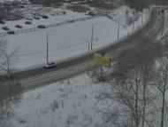 Онлайн камера: ул. Суворова (подъем от Байновского моста) | Каменск-Уральский