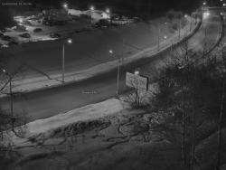 Онлайн камера: ул. Суворова (подъем от Байновского моста) | Каменск-Уральский