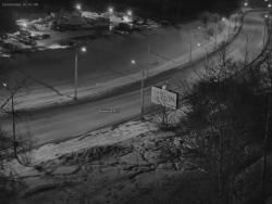 Онлайн камера: ул. Суворова (подъем от Байновского моста) | Каменск-Уральский