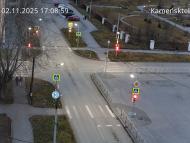 Онлайн камера: Перекресток Исетская-Каменская - рядом с парком | Каменск-Уральский