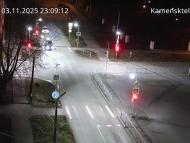 Онлайн камера: Перекресток Исетская-Каменская - рядом с парком | Каменск-Уральский