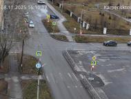 Онлайн камера: Перекресток Исетская-Каменская - рядом с парком | Каменск-Уральский