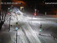 Онлайн камера: Перекресток Исетская-Каменская - рядом с парком | Каменск-Уральский