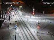 Онлайн камера: Перекресток Исетская-Каменская - рядом с парком | Каменск-Уральский