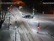 Онлайн камера: Перекресток Исетская-Каменская - рядом с парком | Каменск-Уральский