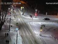 Онлайн камера: Перекресток Исетская-Каменская - рядом с парком | Каменск-Уральский