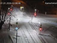 Онлайн камера: Перекресток Исетская-Каменская - рядом с парком | Каменск-Уральский