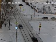 Онлайн камера: Перекресток Исетская-Каменская - рядом с парком | Каменск-Уральский