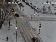 Онлайн камера: Перекресток Исетская-Каменская - рядом с парком | Каменск-Уральский