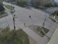 Онлайн камера: Перекресток Калинина-Каменская | Каменск-Уральский