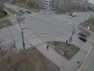 Онлайн камера: Перекресток Калинина-Каменская | Каменск-Уральский