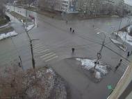 Онлайн камера: Перекресток Калинина-Каменская | Каменск-Уральский