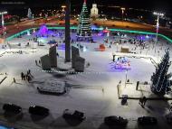 Онлайн камера: Площадь Ленинского Комсомола - Фонтан | Каменск-Уральский