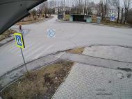 Онлайн камера: Озерная 6 - Остановка | Каменск-Уральский