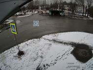 Онлайн камера: Озерная 6 - Остановка | Каменск-Уральский