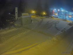 Онлайн камера: Мемориал Вечный Огонь - 1 (ТЦ Самородок) | Каменск-Уральский