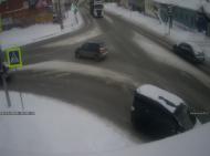 Онлайн камера: Перекресток Ленина - Карла-Маркса | Каменск-Уральский