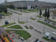 Онлайн камера: Перекресток Суворова - Каменская (торговый центр)